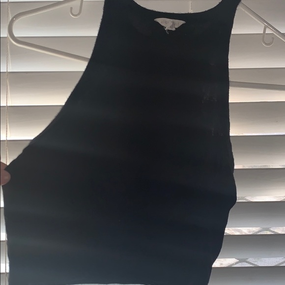 black tank top - Picture 3 of 3